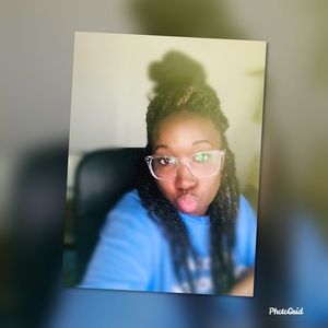 Meet your Posher, Laverne